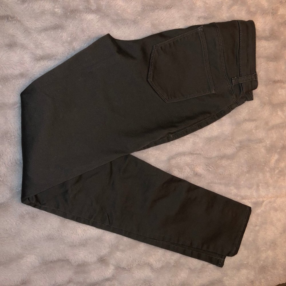 1 Pair Of Gray And 1 Pair Of Red Pants - image 4